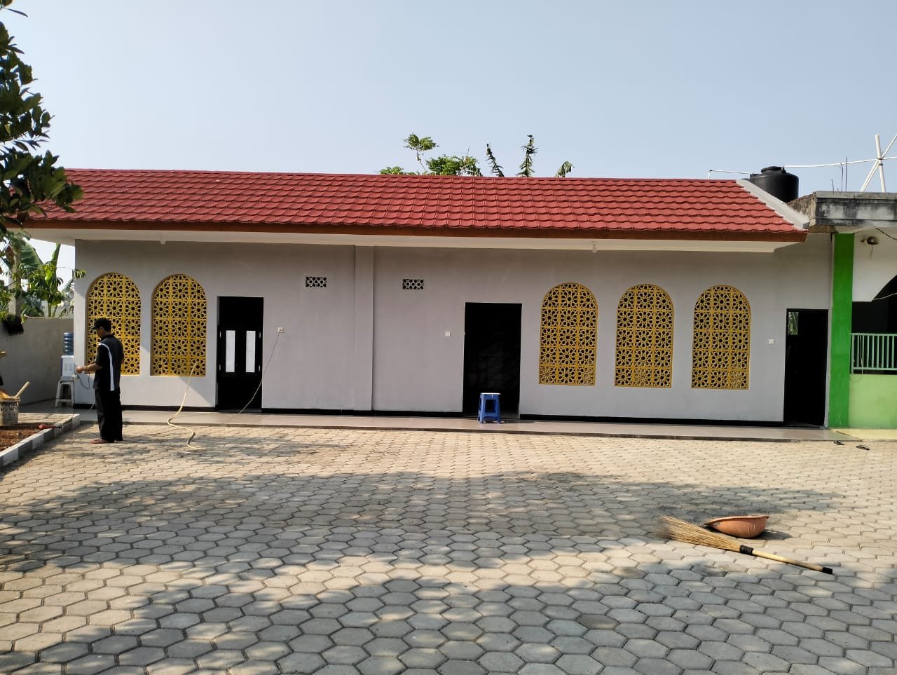 Pekerjaan renovasi masjid - Image 4