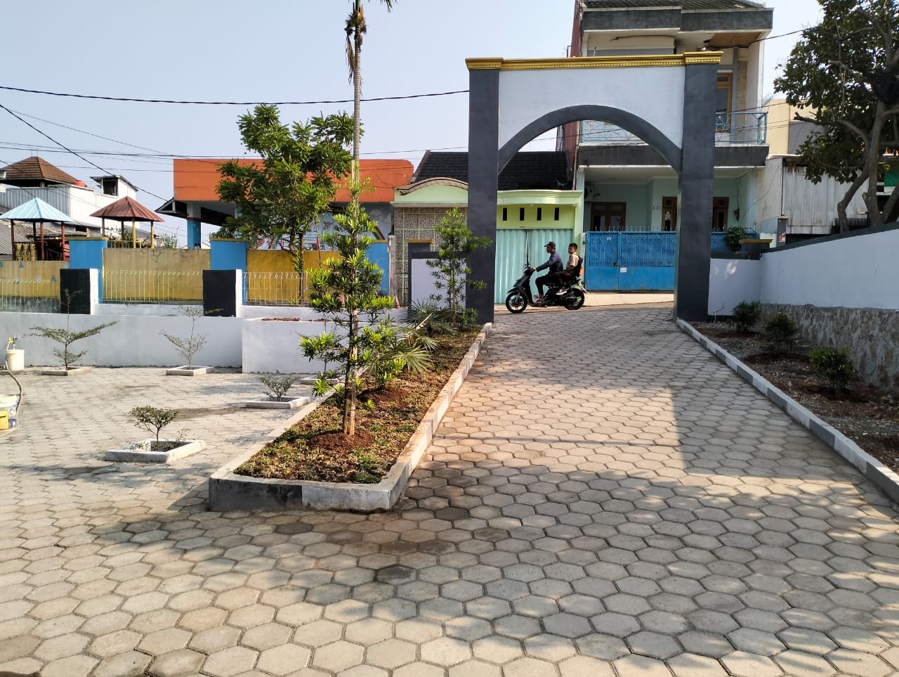 Pekerjaan renovasi masjid